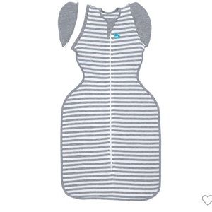 Love To Dream hands up (M)